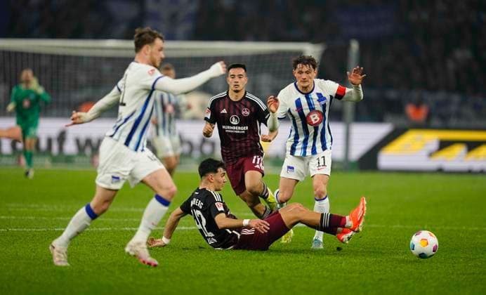Germany, Berlin, 30.03.2024, Olympic Stadium, Hertha BSC vs 1.FC Nürnberg - 2. Bundesliga, Fabian Reese (Hertha Berlin) controls the ball Berlin Olympic Stadium Berlin Germany
