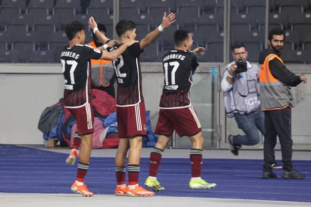 DEU, DFL, 2. FBL, Hertha BSC vs. 1.FC Nuernberg, 30.03.2024, Berliner Olympiastadion, Berlin, DEU, DFL, 2. FBL, Hertha BSC vs. 1.FC Nuernberg, im Bild 3:1 durch Can Yilmaz Uzun (1.FC Nuernberg 42), Nathaniel Brown (1.FC Nuernberg 27), Jens Castrop (1.FC Nuernberg 17) DFL - regulations prohibit any use of Photographs as image sequences and or quasi-video Foto: Juergen Engler nordphoto GmbH