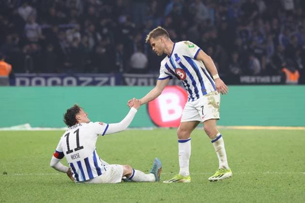 DEU, DFL, 2. FBL, Hertha BSC vs. 1.FC Nuernberg, 30.03.2024, Berliner Olympiastadion, Berlin, DEU, DFL, 2. FBL, Hertha BSC vs. 1.FC Nuernberg, im Bild Fabian Reese (Hertha BSC Berlin 11), Florian Niederlechner (Hertha BSC Berlin 7) DFL - regulations prohibit any use of Photographs as image sequences and or quasi-video Foto: Juergen Engler nordphoto GmbH
