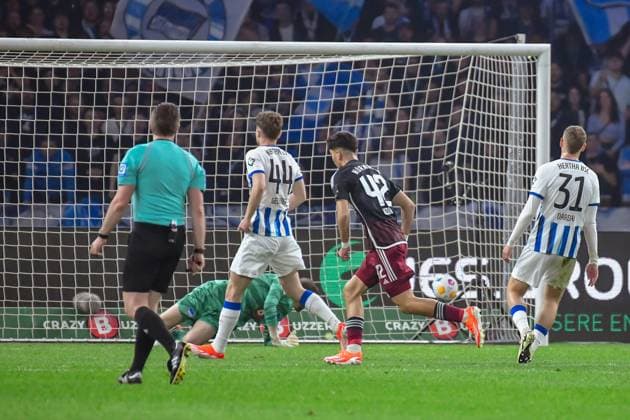 30.03.2024, xlakx, Fussball 2. Bundesliga, Hertha BSC - 1.FC Nuernberg emspor, v.l. Linus Gechter (Hertha BSC 44),Can Yilmaz Uzun (1.FC Nuenberg 42),Jubel nach dem 0:1 (DFL DFB REGULATIONS PROHIBIT ANY USE OF PHOTOGRAPHS as IMAGE SEQUENCES and or QUASI-VIDEO) Berlin