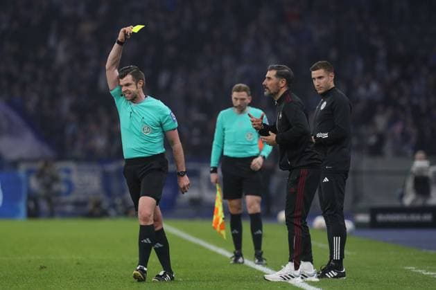 30.03.2024, xtgx, Fussball - 2.Bundesliga, Hertha BSC Berlin - 1.FC Nuernberg emspor, v.l. Cristian Fiel (Nuernberg, Trainer) Gelbe Karte, yellow card (DFL DFB REGULATIONS PROHIBIT ANY USE OF PHOTOGRAPHS as IMAGE SEQUENCES and or QUASI-VIDEO) Berlin