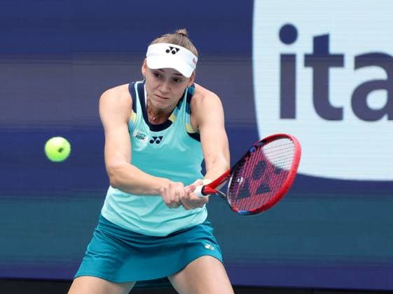 March 30, 2024, Miami Gardens, Florida, United States Of America: MIAMI GARDENS, FLORIDA - MARCH 30: Danielle Collins of the United States defeats Elena Rybakina of Kazakhstan at the womens singles finals on Day 15 of the Miami Open Presented by Itau at Hard Rock Stadium on March 30, 2024 in Miami Gardens, Florida...People: Elena Rybakina 2024 Miami Open - Women s finals  - ZUMAs214 20240330_ada_s214_128 Copyright: xSMGx