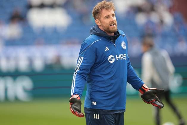 Ralf Fährmann (FC Schalke 04) beim Spiel der 2. BL (Saison 2023 24) FC Schalke 04 - Karlsruher SC. Copyright: Thomas Pakusch *** Ralf Fährmann FC Schalke 04 at the match of the 2 BL season 2023 24 FC Schalke 04 Karlsruher SC Copyright Thomas Pakusch