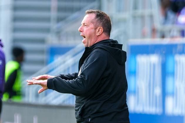 Markus Kauczinski (SV Wehen Wiesbaden, Trainer) Gestik, Mimik, Emotionen, GER, SV Wehen Wiesbaden vs. VfL Osnabrueck, Fussball, 2. Bundesliga, 27. Spieltag, Spielzeit 2023 2024, 31.03.2024 DFL REGULATIONS PROHIBIT ANY USE OF PHOTOGRAPHS AS IMAGE SEQUENCES AND OR QUASI-VIDEO GER, SV Wehen Wiesbaden vs. VfL Osnabrueck, Fussball, 2. Bundesliga, 27. Spieltag, Spielzeit 2023 2024, 31.03.2024 Wiesbaden