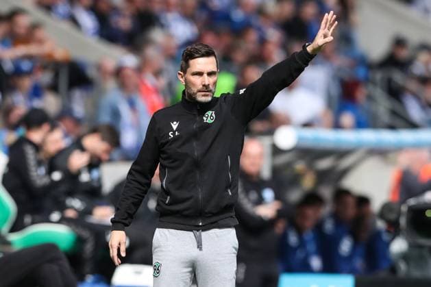 Trainer Stefan Leitl (Hannover 96) - 2. Fußball Bundesliga Saison 2023-2024 1. FC Magdeburg vs. Hannover 96 in der MDCC Arena in Magdeburg - Fußball,Mann,Männer,Deutschland,31.03.2024