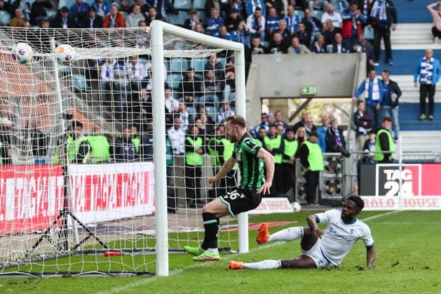 Torschütze Cedric Teuchert (Hannover 96,36) trifft zum 0-3 - 2. Fußball Bundesliga Saison 2023-2024 1. FC Magdeburg vs. Hannover 96 in der MDCC Arena in Magdeburg - Aktion,Fußball,Mann,Männer,Deutschland,31.03.2024
