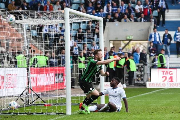 Torschütze Cedric Teuchert (Hannover 96,36) trifft zum 0-3 - 2. Fußball Bundesliga Saison 2023-2024 1. FC Magdeburg vs. Hannover 96 in der MDCC Arena in Magdeburg - Aktion,Fußball,Mann,Männer,Deutschland,31.03.2024