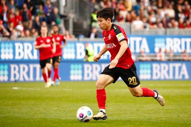 31.03.2024, xavx, Fussball 2.Bundesliga, SV Wehen Wiesbaden - VfL Osnabrück emspor, v.l. Hyun-ju Lee (SV Wehen Wiesbaden) (DFL DFB REGULATIONS PROHIBIT ANY USE OF PHOTOGRAPHS as IMAGE SEQUENCES and or QUASI-VIDEO) Wiesbaden