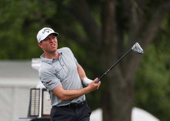 HOUSTON, TX - MARCH 31: Taylor Moore (USA) watches his tee shot on 1 during the final round of the PGA, Golf Herren Texas Children™s Houston Open at Memorial Park Golf Course on March 31, 2024 in Houston, Texas. (Photo by Leslie Plaza Johnson Icon Sportswire) GOLF: MAR 31 PGA Texas Children s Houston Open EDITORIAL USE ONLY Icon240331049