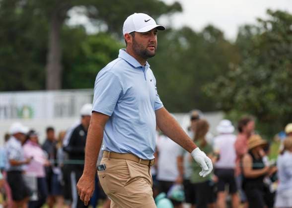 HOUSTON, TX - MARCH 31: Scottie Scheffler (USA) walks to the approach shot on 1 during the final round of the PGA, Golf Herren Texas Children™s Houston Open at Memorial Park Golf Course on March 31, 2024 in Houston, Texas. (Photo by Leslie Plaza Johnson Icon Sportswire) GOLF: MAR 31 PGA Texas Children s Houston Open EDITORIAL USE ONLY Icon240331083