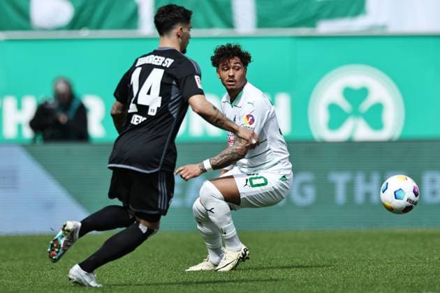 Armindo Sieb, Fürth, im Rückrundenspiel der Saison 2023 2024 zwischen SpVgg Greuther Fürth und dem Hamburger Sportverein (1:1) in Fürth; 31 03 2024 -