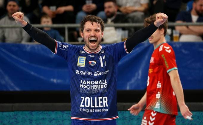 Sport Themen der Woche KW13 Sport Bilder des Tages BAU 31.03.2024 Bietigheim Handball SG BBM Bietigheim vs. TuseM Essen, Christian Schäfer (BBM) jubelt und ballt die Fäuste *** BAU 31 03 2024 Bietigheim Handball SG BBM Bietigheim vs TuseM Essen, Christian Schäfer BBM cheers and clenches its fists