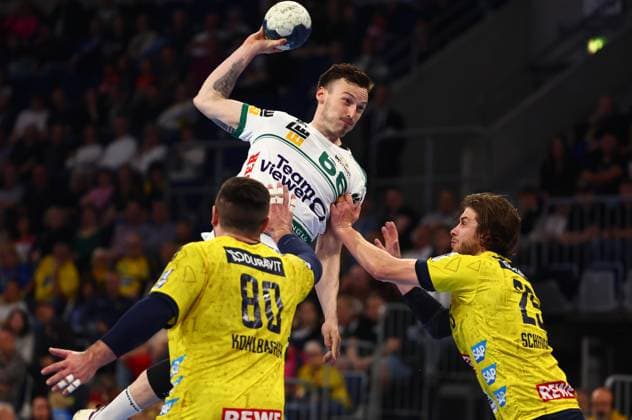 Sport Themen der Woche KW13 Sport Bilder des Tages Torwurf von Jaka Malus (Goeppingen) Rhein-Neckar Loewen vs Frischauf Goeppingen, Handball, 1. Bundesliga, 31.03.2024 Rhein-Neckar Loewen vs Frischauf Goeppingen, Handball, 1. Bundesliga, 31.03.2024 Mannheim *** Goal shot by Jaka Malus Goeppingen Rhein Neckar Loewen vs Frischauf Goeppingen, Handball, 1 Bundesliga, 31 03 2024 Rhein Neckar Loewen vs Frischauf Goeppingen, Handball, 1 Bundesliga, 31 03 2024 Mannheim Copyright: xEibner-Pressefotox EP_RWS