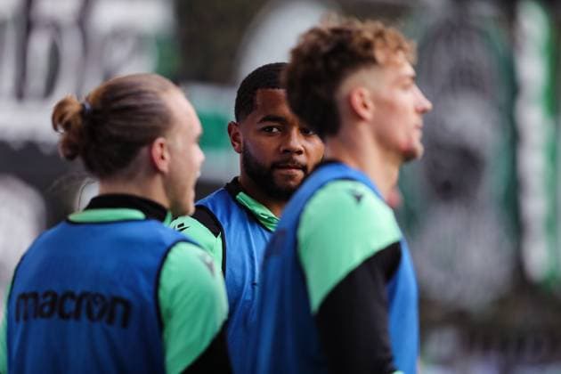 Brooklyn Ezeh (Hannover 96,37) - 2. Fußball Bundesliga Saison 2023-2024 1. FC Magdeburg vs. Hannover 96 in der MDCC Arena in Magdeburg - Fußball,Mann,Männer,Deutschland,31.03.2024