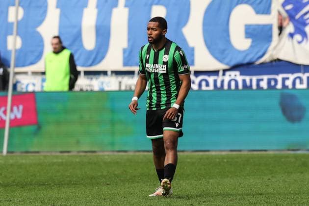 Brooklyn Ezeh (Hannover 96,37) - 2. Fußball Bundesliga Saison 2023-2024 1. FC Magdeburg vs. Hannover 96 in der MDCC Arena in Magdeburg - Freisteller,Aktion,Fußball,Mann,Männer,Deutschland,31.03.2024
