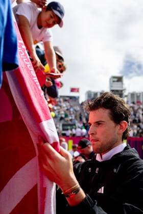 Estoril, Portugal, April 01 2024: Dominic Thiem (Austria) with fans after the Millennium Estoril Open match between Maximilian Marterer (Germany) and Dominic Thiem (Austria) at Clube de Tenis do Estoril in Estoril, Portugal. (Pedro Porru SPP) Copyright: xPedroxPorrux xSPPx spp-en-PePoSp-HE5A4406