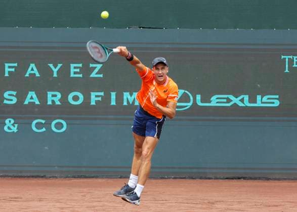 HOUSTON, TX - APRIL 01: Duje Ajdukovic (CRO) serves the ball during the US Clay Court Championship at River Oaks Country Club on April 1, 2024 in Houston, Texas. (Photo by Leslie Plaza Johnson Icon Sportswire) TENNIS: APR 01 US Clay Court Championships EDITORIAL USE ONLY Icon240401026