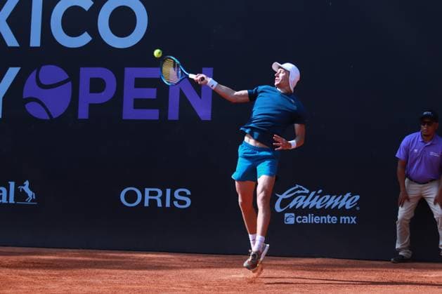 Mexico City Open - Day 2 Apr 1, 2024, Mexico City, Mexico: Marc Polmans (AUS) hits a forehand against Tristan Schoolkate (AUS) during the Mexico City Open at Deportivo Chapultepec. on Apr 1, 2024, Mexico City, Mexico. (Photo by Carlos Santiagoo Eyepix Group) Copyright: xCarlosxSantiago xEyepixxGroupx CS_01042024_116194