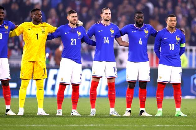 SAMBA Brice Torwart Team Frankreich mit seiner Mannschaft v.l. HERNANDEZ, RABIOT, UPAMECANO und MBAPPE Laenderspiel Frankreich - Deutschland 0 : 2 am 23. 03. 2024 in Lyon DFL REGULATIONS PROHIBIT ANY USE OF PHOTOGRAPHS as IMAGE SEQUENCES and or QUASI-VIDEO Copyright: xLacixPerenyix