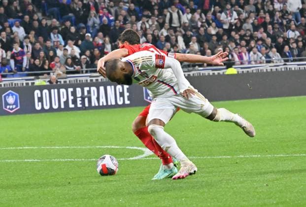 Sport Bilder des Tages (lyon) vs (valenciennes) FOOTBALL: Olympique Lyonnais vs Valenciennes Football Club - 1 2 Coupe de France - 02 04 2024 FredericChambert Panoramic 