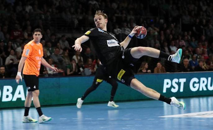 Sport Bilder des Tages Mathias Gidsel Einzelbild Freisteller Aktion Handball Euroleague European League Herren Saison 2023 2024 02.04.2024 Füchse Berlin vs. Kadetten Schaffhausen