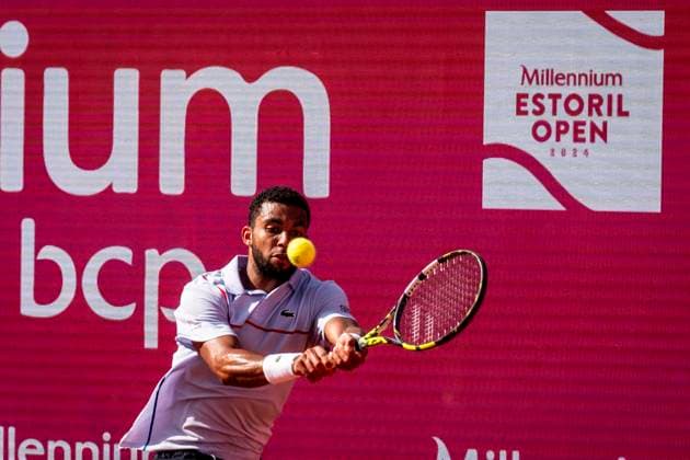 Arthur Fils v Joao Sousa - Millennium Estoril Open 2024 Arthur Fils is competing against Joao Sousa from Portugal during the Millennium Estoril Open ATP, Tennis Herren 250 tennis tournament at the Estoril Tennis Club in Estoril, Portugal, on April 3, 2024. Lisbon Portugal  Copyright: xNunoxCruzx originalFilename:cruz-arthurfi240403_npCSw.jpg