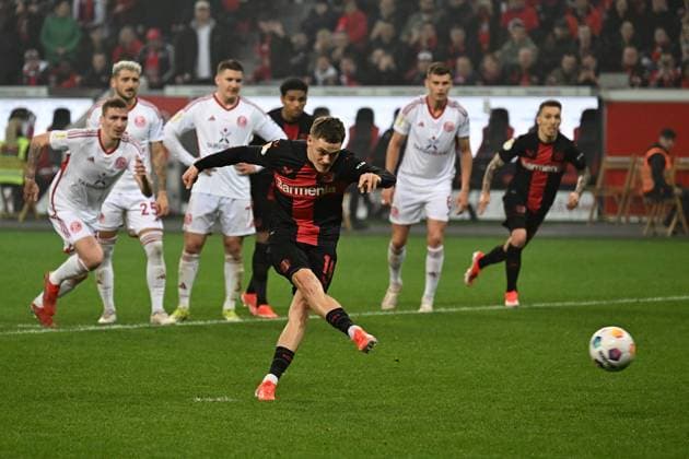 Bilder des Jahres 2024, Sport 04 April Sport Themen der Woche KW14 Sport Bilder des Tages 03.04.2024, xjhx, Fussball DFB Pokal 1 2 Finale, Bayer 04 Leverkusen - Fortuna Düsseldorf emspor, v.l. Florian Wirtz (Bayer Leverkusen) erzielt das Tor zum scores the goal 4:0 Handelfmeter (DFL DFB REGULATIONS PROHIBIT ANY USE OF PHOTOGRAPHS as IMAGE SEQUENCES and or QUASI-VIDEO) Leverkusen *** 03 04 2024, xjhx, Fußball DFB Pokal 1 2 Finale, Bayer 04 Leverkusen Fortuna Düsseldorf emspor, v l Florian Wirtz Bayer Leverkusen erzielt das Tor zum scores the goal 4 0 Handelfmeter DFL DFB REGULATIONS PROHIBIT ANY USE OF PHOTOGRAPHS as IMAGE SEQUENCES and or QUASI VIDEO Leverkusen