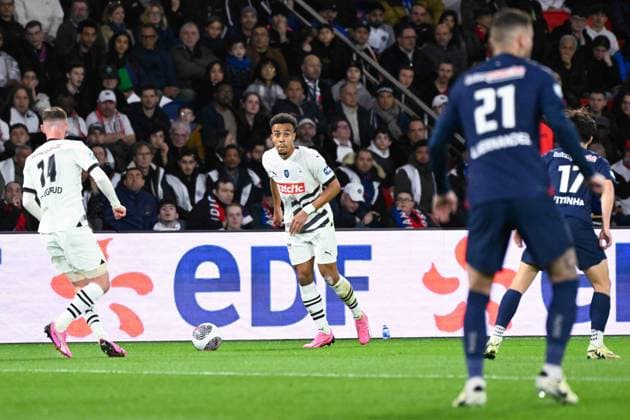 Doue Guela ( 17 - Rennes ) during the French Cup match between Paris Saint Germain and Stade Rennais at Parc des Princes on April 03, 2024 in Paris, France. ( Photo by federico pestellini panoramic ) - FOOTBALL : PSG vs Rennes - Coupe de France - 03 04 2024 FedericoPestellini Panoramic 