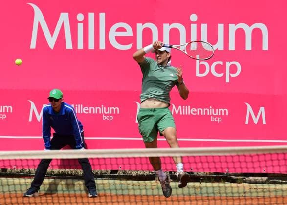 Dominic Thiem, Österreich, unterliegt im Achtelfinale der Estoril Open. Estoril Open, Portugal, 4. April 2024 - Dominic Thiem, Österreich, unterliegt im Achtelfinale der Estoril Open dem Franzosen Richard Gasquet (nicht im Bild) mit 4:6 und 6:7. Estoril Estoril Tennis Club Lisbon Portugal