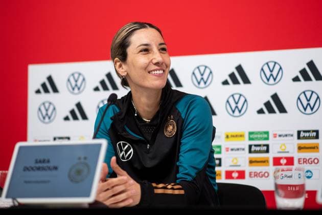 Sara Doorsoun (Deutschland, 23) bei der Pressekonferenz, AUT, DFB Frauen Nationalmannschaft Deutschland, UEFA Womens Euro 2025 Qualifikation, MD-1 Pressekonferenz und Abschlusstraining Deutschland, 04.04.2024 AUT, DFB Frauen Nationalmannschaft Deutschland, UEFA Womens Euro 2025 Qualifikation, MD-1 Pressekonferenz und Abschlusstraining Deutschland, 04.04.2024 Linz Copyright: xEibner-Pressefoto Memmlerx EP_MMR