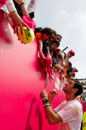 Estoril, Portugal, April 04 2024: Nuno Borges (Portugal) with fans after the Millennium Estoril Open match between Nuno Borges (Portugal) and Lorenzo Musetti (Italy) at Clube de Tenis do Estoril in Estoril, Portugal. (Pedro Porru SPP) Copyright: xPedroxPorrux xSPPx spp-en-PePoSp-HE5A5443