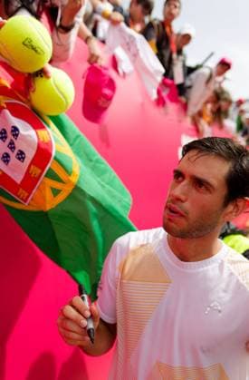 Estoril, Portugal, April 04 2024: Nuno Borges (Portugal) with fans after the Millennium Estoril Open match between Nuno Borges (Portugal) and Lorenzo Musetti (Italy) at Clube de Tenis do Estoril in Estoril, Portugal. (Pedro Porru SPP) Copyright: xPedroxPorrux xSPPx spp-en-PePoSp-HE5A5454