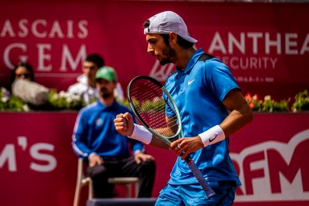 Nuno Borges v Lorenzo Musetti - Estoril Open 2024 Nuno Borges from Portugal is competing against Lorenzo Musetti from Italy during the Millennium Estoril Open ATP, Tennis Herren 250 tennis tournament at the Estoril Tennis Club in Estoril, Portugal, on April 4, 2024. Lisbon Portugal  Copyright: xNunoxCruzx originalFilename:cruz-nunoborg240404_npsVz.jpg