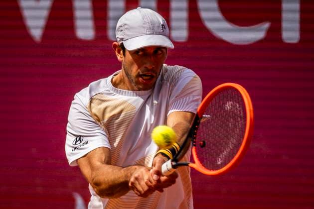 Nuno Borges v Lorenzo Musetti - Estoril Open 2024 Nuno Borges from Portugal is competing against Lorenzo Musetti from Italy during the Millennium Estoril Open ATP, Tennis Herren 250 tennis tournament at the Estoril Tennis Club in Estoril, Portugal, on April 4, 2024. Lisbon Portugal  Copyright: xNunoxCruzx originalFilename:cruz-nunoborg240404_npvyY.jpg