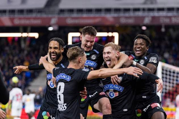 Sport Themen der Woche KW14 SOCCER - OEFB Cup, RBS vs Sturm SALZBURG,AUSTRIA,04.APR.24 - SOCCER - UNIQA OEFB Cup, semifinal, Red Bull Salzburg vs SK Sturm Graz. Image shows the rejoicing Sturm.  GEPAxpictures xGintarexKarpaviciute