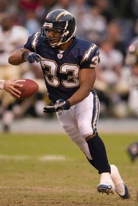 SAN DIEGO, CA - NOVEMBER 7: San Diego Chargers running back Michael Turner (33) in action during an NFL, American Football Herren, USA football game against the New Orleans Saints played on November 7, 2004 at Qualcomm Stadium in San Diego, CA. The Chargers defeated the Saints 43 to 17. (Photo by John Cordes Icon Sportswire) NFL: NOV 07 Saints at Chargers EDITORIAL USE ONLY Icon506041107002
