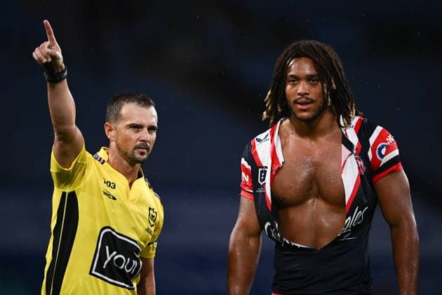 Sport Themen der Woche KW14 NRL BULLDOGS ROOSTERS, Dominic Young of the Roosters is sent off during the NRL Round 5 match between the Canterbury-Bankstown Bulldogs and the Sydney Roosters at Accor Stadium in Sydney, Friday, April 5, 2024. ( NO ARCHIVING, EDITORIAL USE ONLY, NO USE IN BOOKS WITHOUT CONSENT SYDNEY NEW SOUTH WALES AUSTRALIA  Copyright: xJAMESxGOURLEYx 20240405001927455809