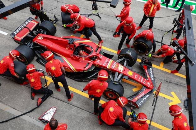 Scuderia Ferrari SF-24, during the Formula 1 MSC Cruises Japanese Grand Prix 2024, 4th round of the 2024 Formula One World Championship, WM, Weltmeisterschaft from April 5 to 7, 2024 on the Suzuka International Racing Course, in Suzuka, Japan - F1 - JAPANESE GRAND PRIX 2024 DPPI Panoramic  F12024GP04JAP_JK318899