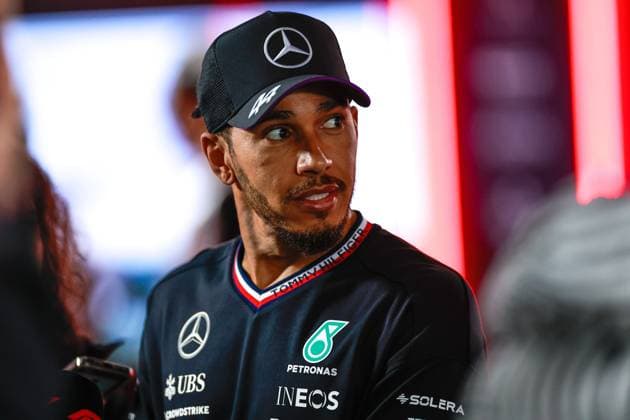 HAMILTON Lewis (gbr), Mercedes AMG F1 Team W15, portrait, during the Formula 1 MSC Cruises Japanese Grand Prix 2024, 4th round of the 2024 Formula One World Championship, WM, Weltmeisterschaft from April 5 to 7, 2024 on the Suzuka International Racing Course, in Suzuka, Japan - F1 - JAPANESE GRAND PRIX 2024 DPPI Panoramic  F12024GP04JAP_JK320508