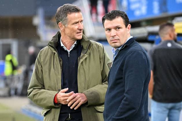 Paderborn, Home Deluxe Arena, 05.04.24, GER, Herren, 2.Bundesliga, Saison 2023-2024, SC Paderborn 07 - Hertha BSC Berlin Bild: v.li. Geschaeftsfuehrer Thomas E. HERRICH (Hertha BSC) und Sportdirektor Benjamin WEBER (Hertha BSC) Only for editorial use! DFL regulations prohibit any use of photographs as image sequences and or quasi-video. NRW Deutschland