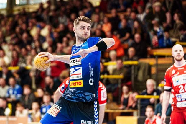 7 Meter Wurf Tor Jan-Eric Speckmann (VfL Luebeck-Schwartau, 45) GER, VfL Luebeck-Schwartau vs. HSG Nordhorn-Lingen, Handball, 2. Bundesliga, Spieltag 27, Saison 2023 2024, 05.04.2024 GER, VfL Luebeck-Schwartau vs. HSG Nordhorn-Lingen, Handball, 2. Bundesliga, Spieltag 27, Saison 2023 2024, 05.04.2024 Luebeck