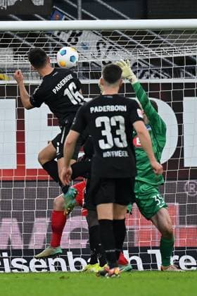 Paderborn, Home Deluxe Arena, 05.04.24, GER, Herren, 2.Bundesliga, Saison 2023-2024, SC Paderborn 07 - Hertha BSC Berlin Bild: Visar MUSLIU (Paderborn) macht das Tor zum 2:1 Only for editorial use! DFL regulations prohibit any use of photographs as image sequences and or quasi-video. NRW Deutschland