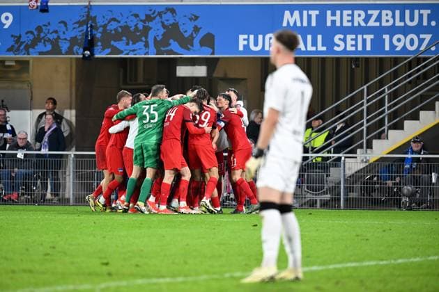 Paderborn, Home Deluxe Arena, 05.04.24, GER, Herren, 2.Bundesliga, Saison 2023-2024, SC Paderborn 07 - Hertha BSC Berlin Bild: Haris TABAKOVIC (Hertha BSC) jubelt nach seinem Tor zum 2:3 Only for editorial use! DFL regulations prohibit any use of photographs as image sequences and or quasi-video. NRW Deutschland