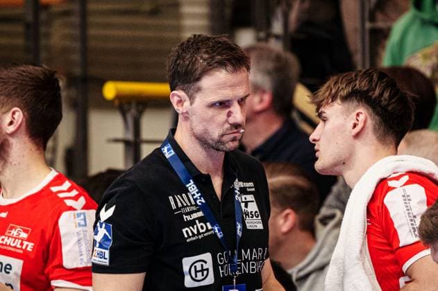 Daniel Kubes (HSG Nordhorn-Lingen, Trainer) GER, VfL Luebeck-Schwartau vs. HSG Nordhorn-Lingen, Handball, 2. Bundesliga, Spieltag 27, Saison 2023 2024, 05.04.2024 GER, VfL Luebeck-Schwartau vs. HSG Nordhorn-Lingen, Handball, 2. Bundesliga, Spieltag 27, Saison 2023 2024, 05.04.2024 Luebeck