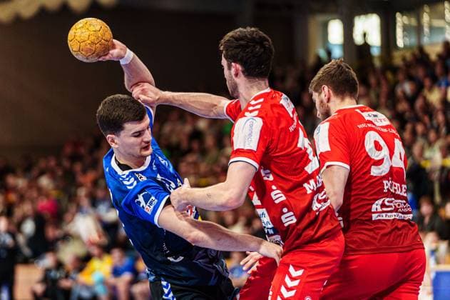 Janik Schrader (VfL Luebeck-Schwartau, 23), Tarek Marschall (HSG Nordhorn-Lingen, 11), Georg Poehle (HSG Nordhorn-Lingen, 94) GER, VfL Luebeck-Schwartau vs. HSG Nordhorn-Lingen, Handball, 2. Bundesliga, Spieltag 27, Saison 2023 2024, 05.04.2024 GER, VfL Luebeck-Schwartau vs. HSG Nordhorn-Lingen, Handball, 2. Bundesliga, Spieltag 27, Saison 2023 2024, 05.04.2024 Luebeck
