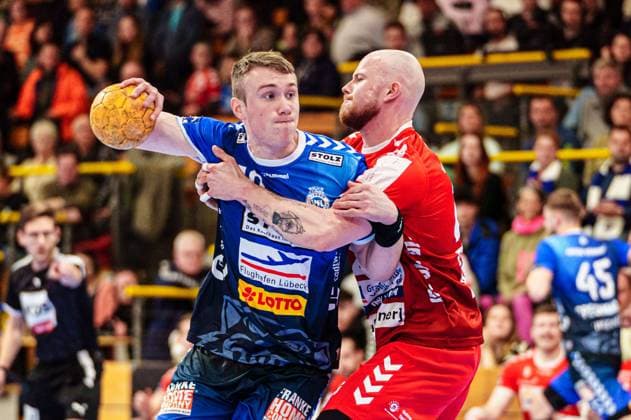 Ole Hagedorn (VfL Luebeck-Schwartau, 10), Lucas Firnhaber (HSG Nordhorn-Lingen, 26) GER, VfL Luebeck-Schwartau vs. HSG Nordhorn-Lingen, Handball, 2. Bundesliga, Spieltag 27, Saison 2023 2024, 05.04.2024 GER, VfL Luebeck-Schwartau vs. HSG Nordhorn-Lingen, Handball, 2. Bundesliga, Spieltag 27, Saison 2023 2024, 05.04.2024 Luebeck