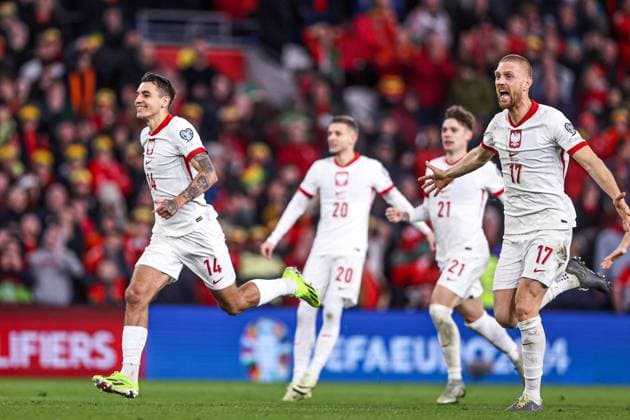 26.03.2024 CARDIFF, CARDIFF CITY STADIUM PILKA NOZNA (FOOTBALL), ELIMINACJE MISTRZOSTW EUROPY UEFA EURO, EM, Europameisterschaft,Fussball 2024 ( UEFA CHAMPIONSHIP QUALIFICATONS - PLAY OFF GAME 2 ) MECZ BARAZOWY 2 FINAL MECZ WALIA - POLSKA ( GAME WALES - POLAND ) NZ RADOSC, POLSKA RZUTY KARNE WYGRANA JAKUB KIWIOR, BARTOSZ SALAMON FOTO LUKASZ GROCHALA CYFRASPORT NEWSPIX.PL --- Newspix.pl  20240626CSLG6000