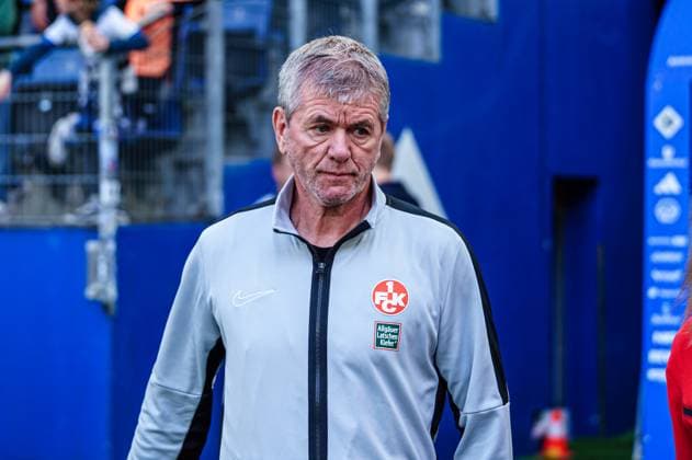 Friedhelm Funkel (1. FC Kaiserslautern, Trainer) GER, Hamburger SV vs. 1. FC Kaiserslautern, Fussball, 2. Bundesliga, Spieltag 28, Saison 2023 2024, 06.04.2024 DFL REGULATIONS PROHIBIT ANY USE OF PHOTOGRAPHS AS IMAGE SEQUENCES AND OR QUASI-VIDEO GER, Hamburger SV vs. 1. FC Kaiserslautern, Fussball, 2. Bundesliga, Spieltag 28, Saison 2023 2024, 06.04.2024 Hamburg