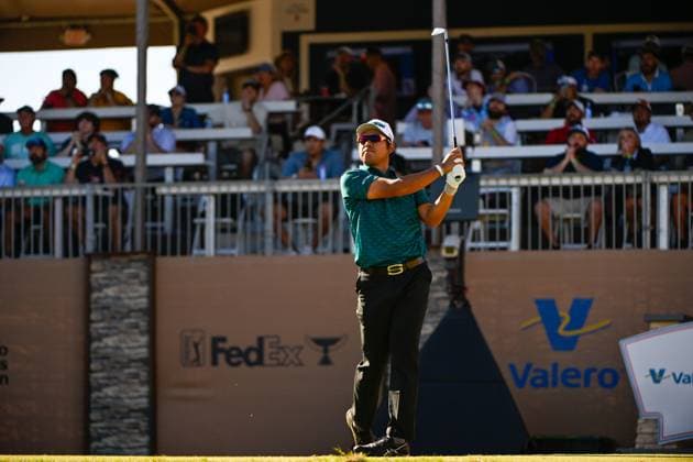 SAN ANTONIO, TX - APRIL 05: Hideki Matsuyama (JPN) watches his tee shot on 16 during Rd2 of the Valero Texas Open at TPC San Antonio (Oaks Course) on April 5, 2024, in San Antonio, Texas. (Photo by Ken Murray Icon Sportswire) GOLF: APR 05 PGA, Golf Herren Valero Texas Open EDITORIAL USE ONLY Icon2404050632