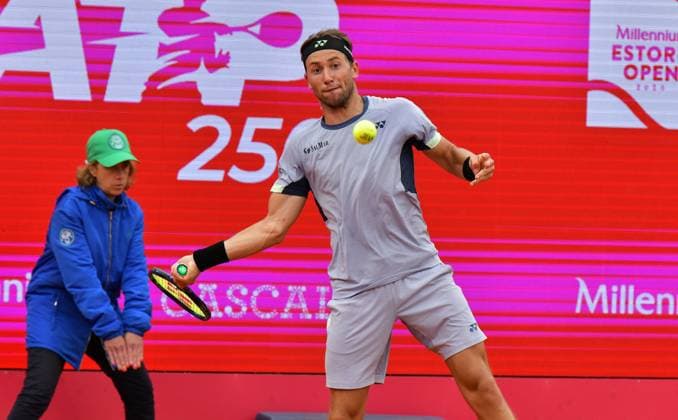 Casper Ruud (Norwegen) in seinem Halbfinale bei den Estoril Open in Portugal Estoril Open, Portugal, 6. April 2024 - Casper Ruud (Norwegen) in seinem Halbfinale bei den Estoril Open in Portugal gegen den Spanier Pedro Martinez (nicht im Bild) Estoril Estoril Tennis Club Lisbon Portugal